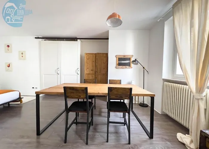 Punta Del Forno Tirabora Short Rent * Triëst